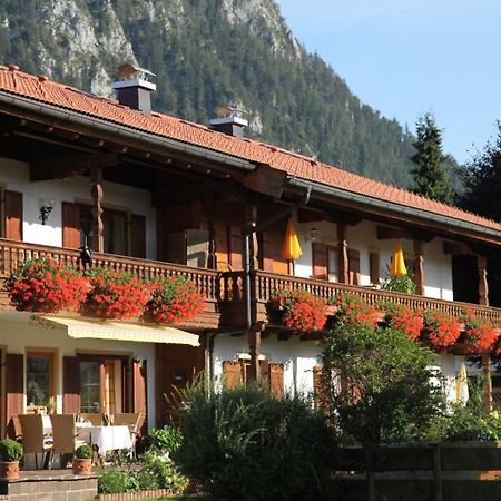 Gaestehaus Gschwendtner - Chiemgau Karte Инцел Екстериор снимка