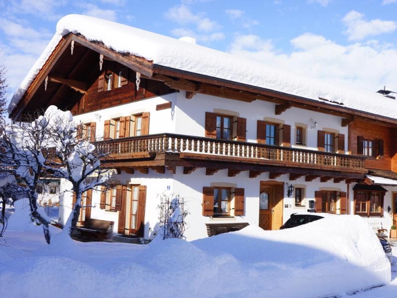 Gaestehaus Gschwendtner - Chiemgau Karte Инцел Екстериор снимка